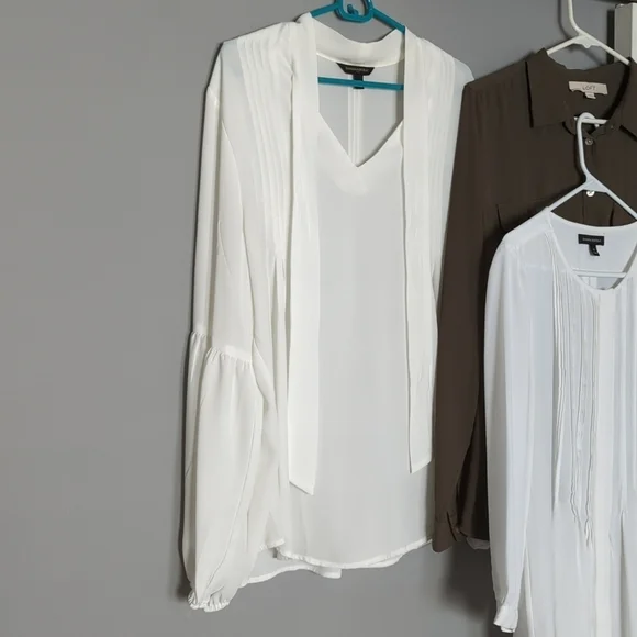 Women's Blouse Bundle - Picture 3 of 8